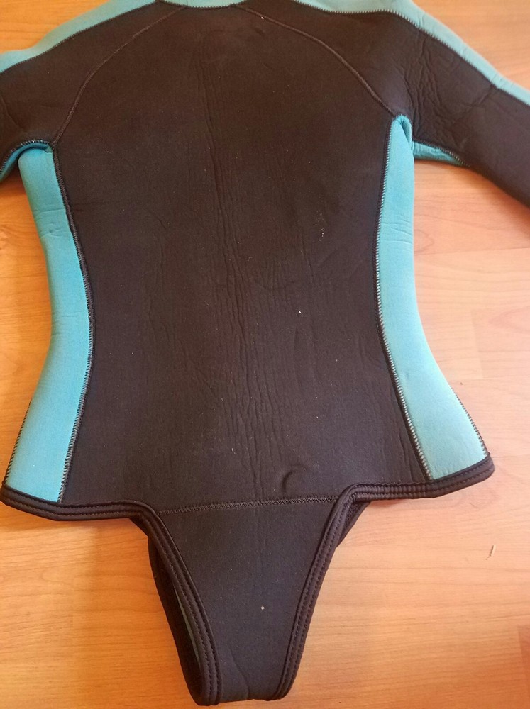 Action Plus WetSuit Scuba Dive size M
