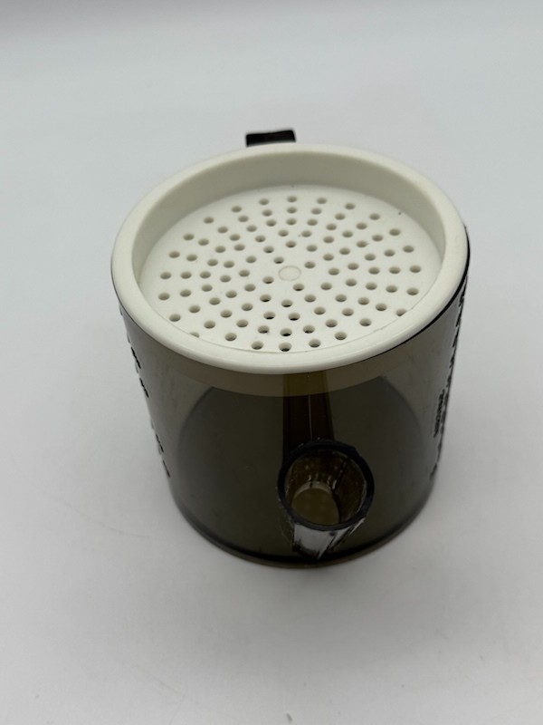 Robinson Design Group Heavy Acrylis 2 Cup Gravy Strainer