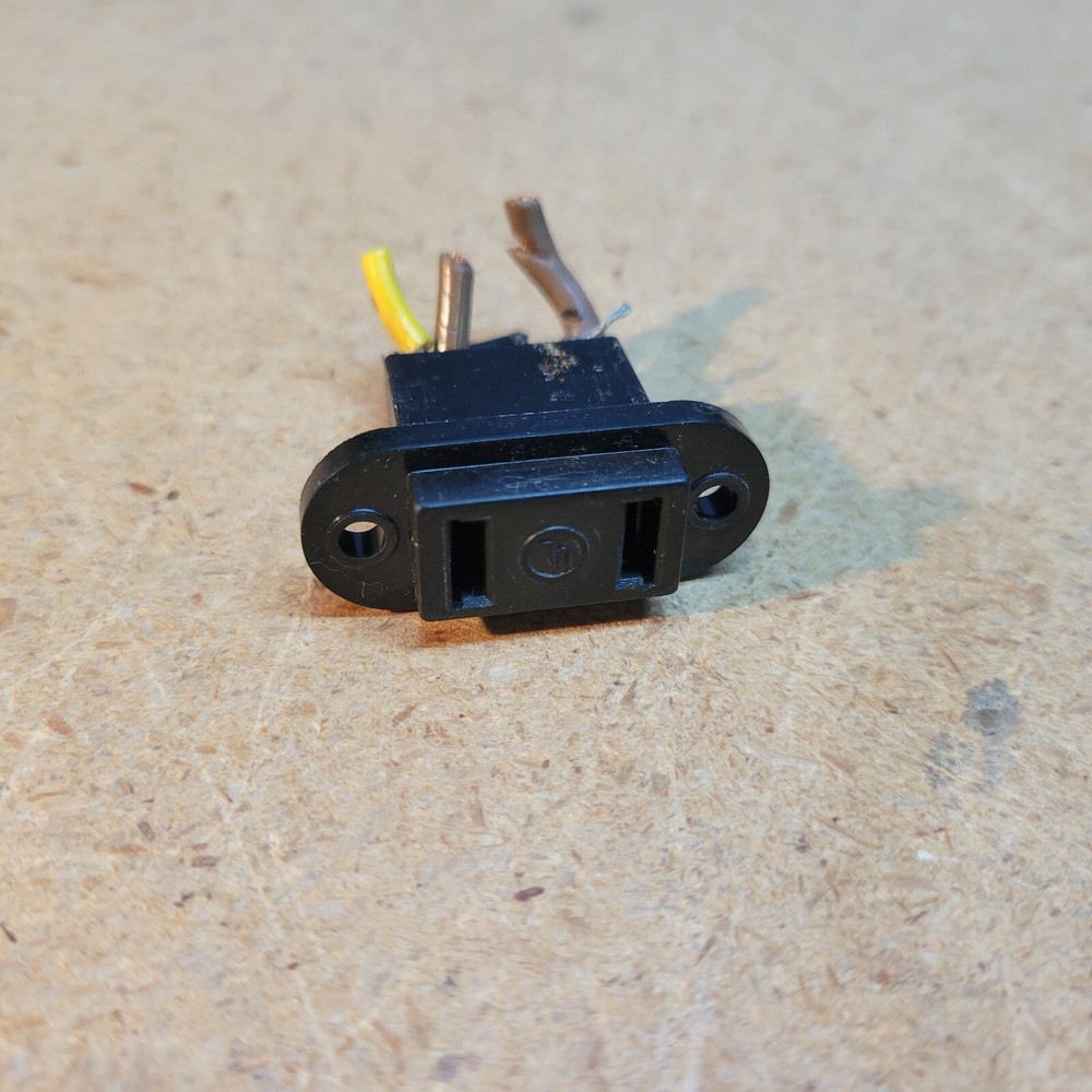 PIONEER SX-770 AC OUTLET