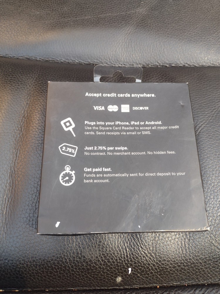 NEW Square Credit Card Reader for iPhone, iPad and Android