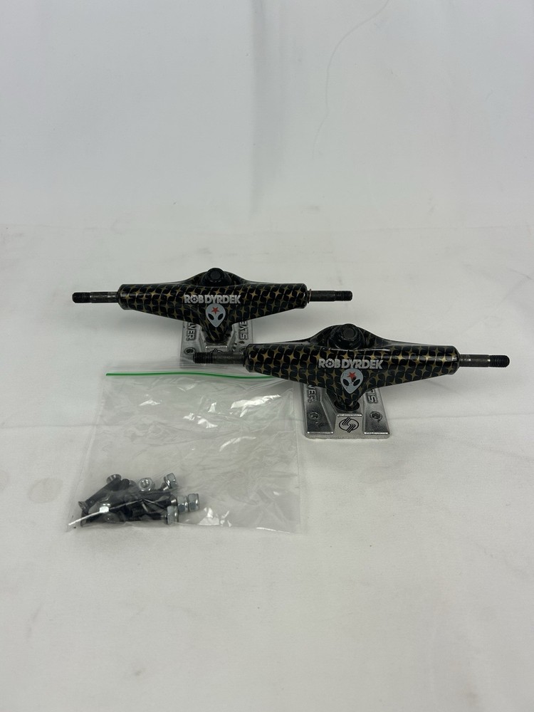 Silver S-Class Rob Dyrdek Alien Workshop 7.75" Skateboard Trucks Black
