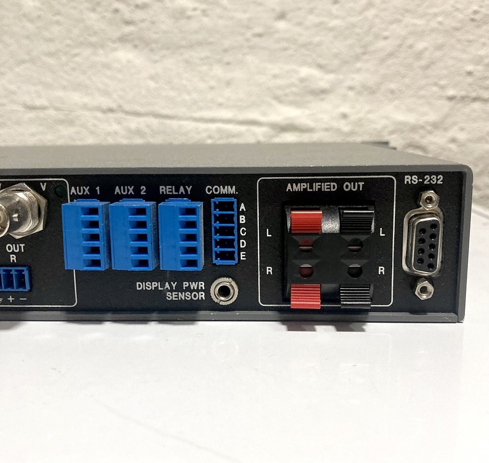 Extron System 5cr Plus I/O S-Video Computer Video Switcher (Working). Read.