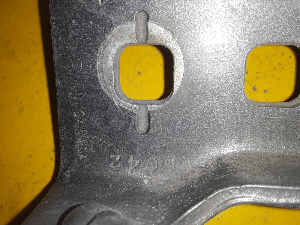 MOPAR LATCH ASSY VB042 / VL37