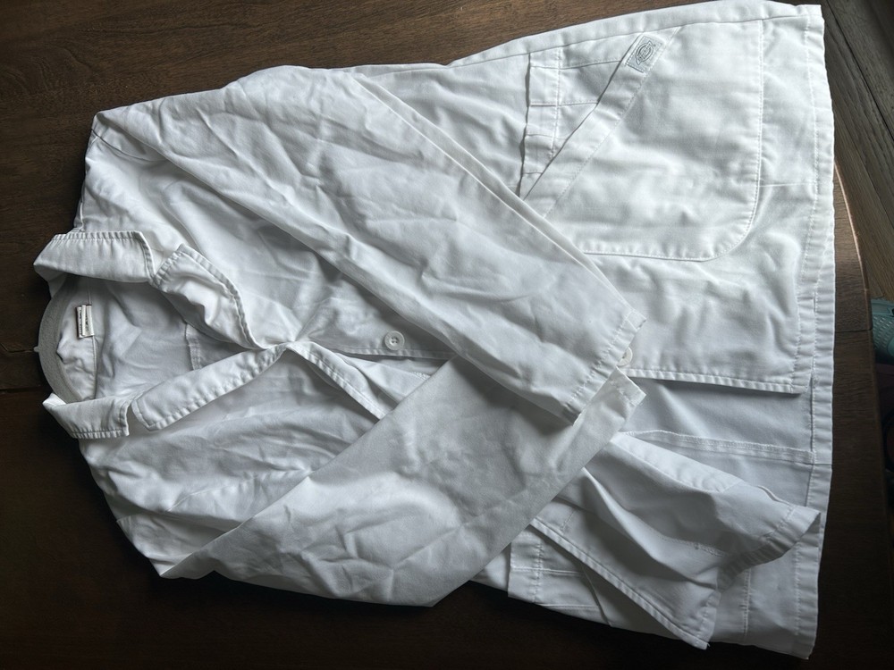 Dickies Lab Coat Women’s Size Medium White Long Sleeve Button Up Pockets