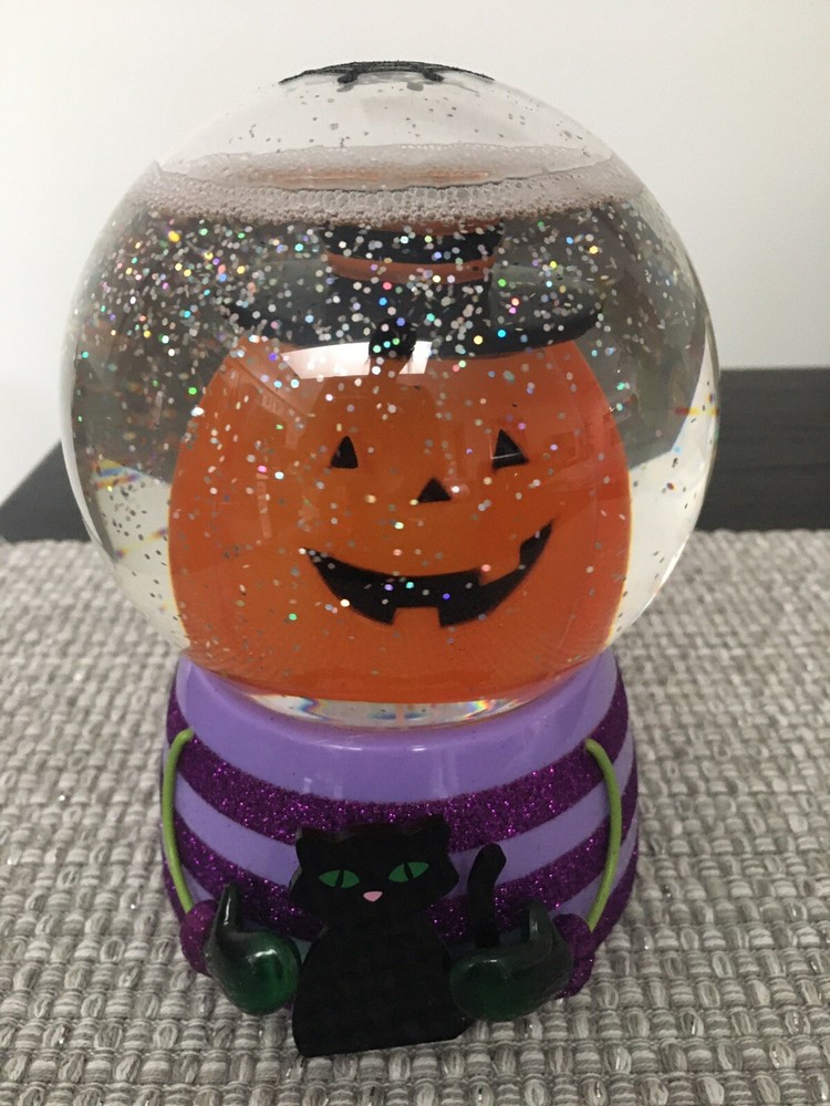Pumpkin Water Globe Changes Colors & Movement Midwest CBK 7" NEW