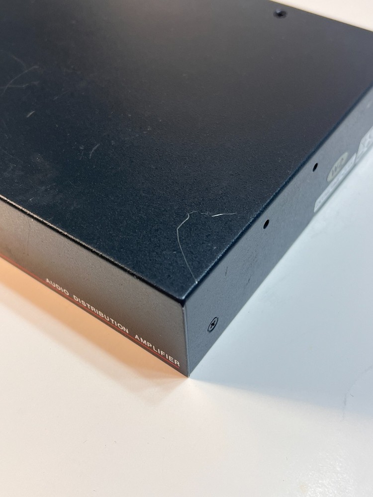 Extron DA 6A Six Output Stereo Audio Distribution Amplifier