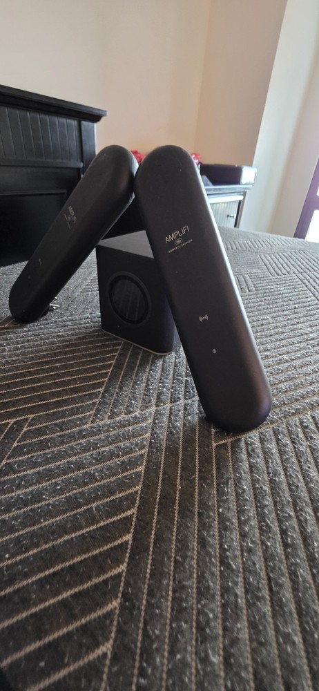 AmpliFi Gamers Edition HD WiFi Mesh System - Router + 2 Mesh Points