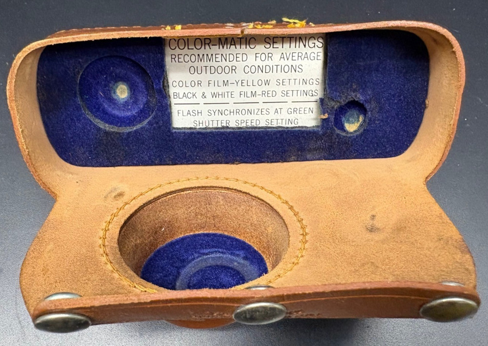 VINTAGE - Argus C2 Range Finder Camera with Leather Case