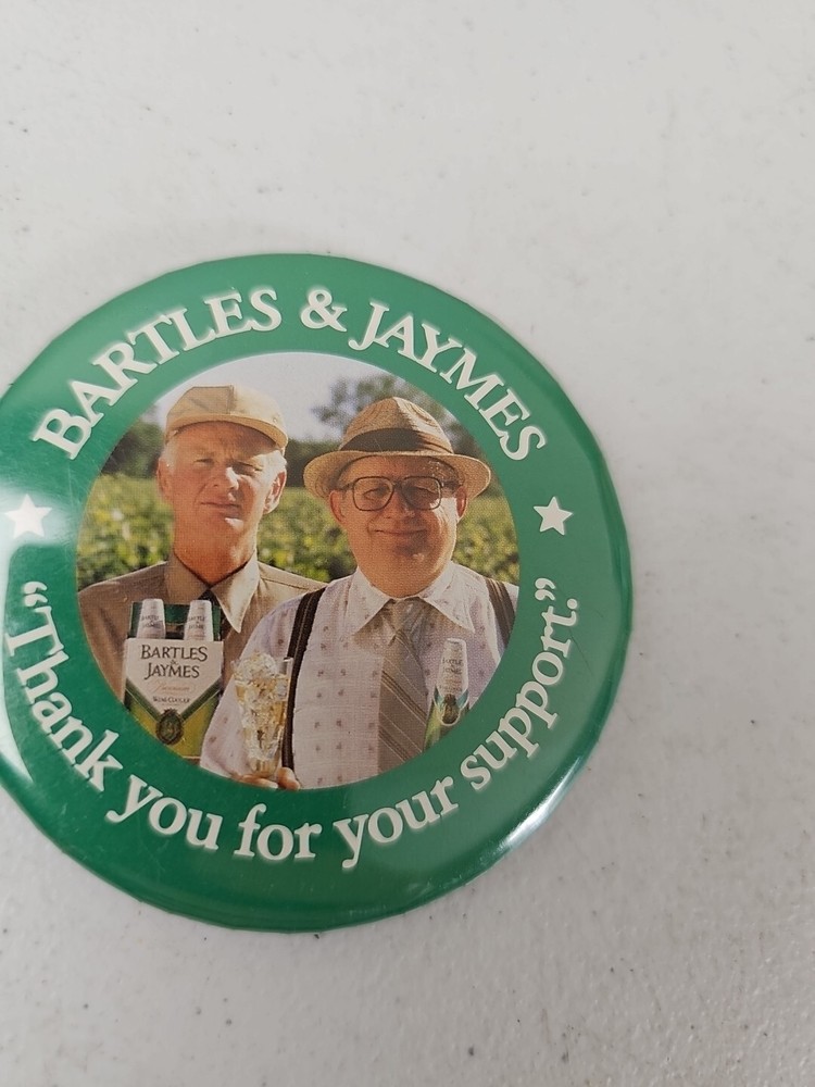 Bartles & Jaymes 3 inch Pinback button used preowned wine cooler advertising