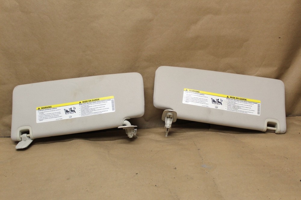 2015 - 2017 CHRYSLER 200 SUN VISOR SUN VISOR OEM PAIR