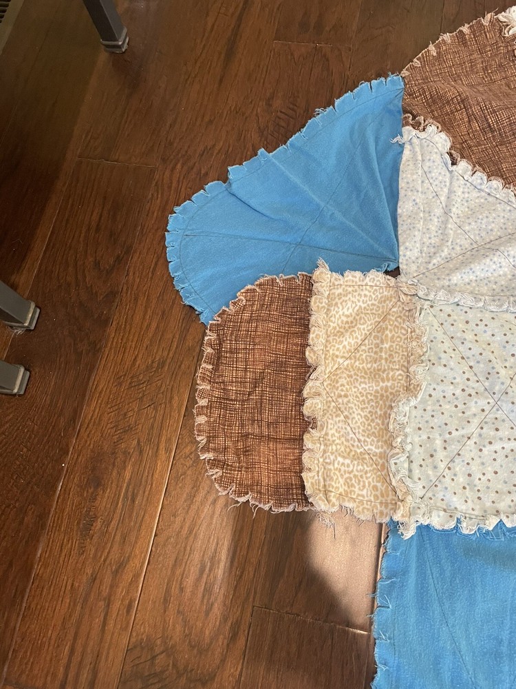 finished dog shaped rag quilt