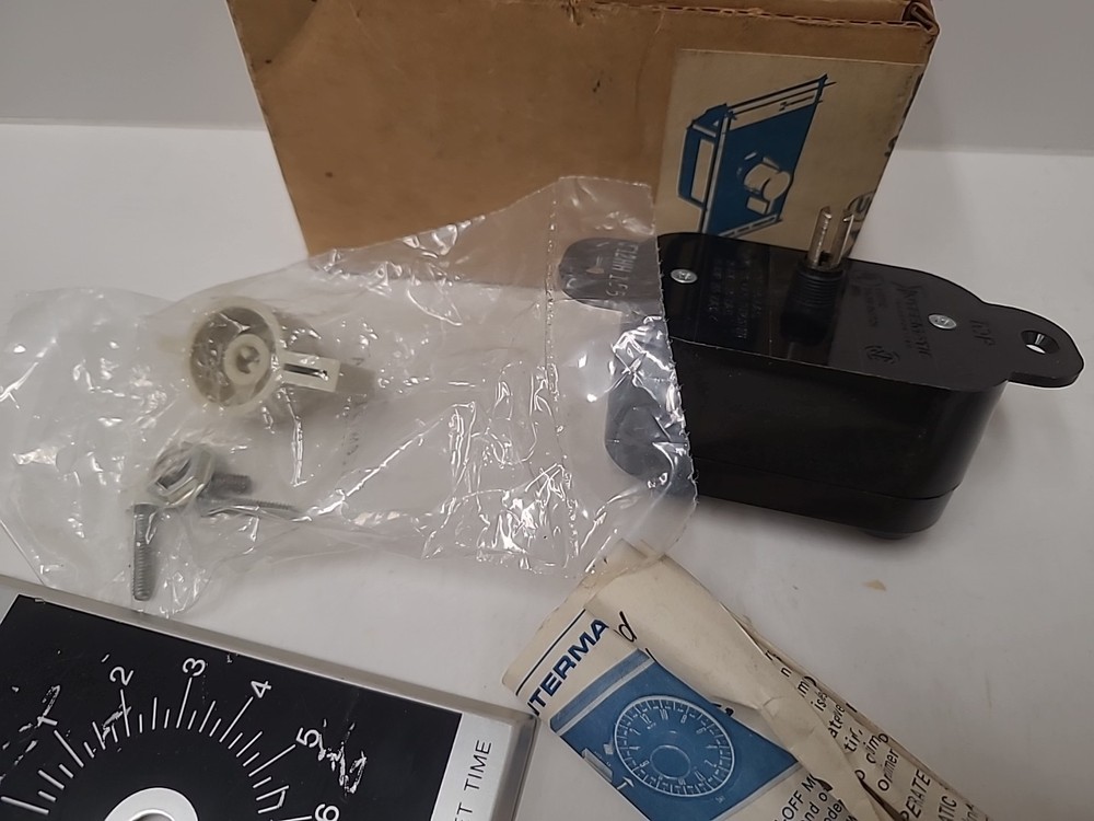 Intermatic F12HH spring Wound Time Switch