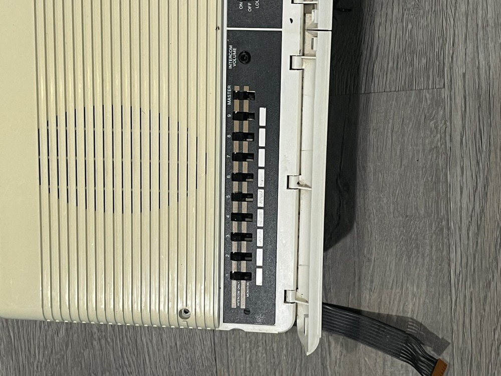 Nutone Intercom System IM-3303 with accessories (transformers, Door Chime, Mount