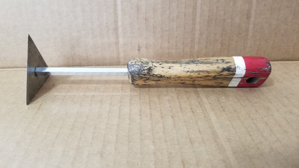 Vintage Red Devil Triangle Blade Wood Handle Paint Scraper Tool VGC