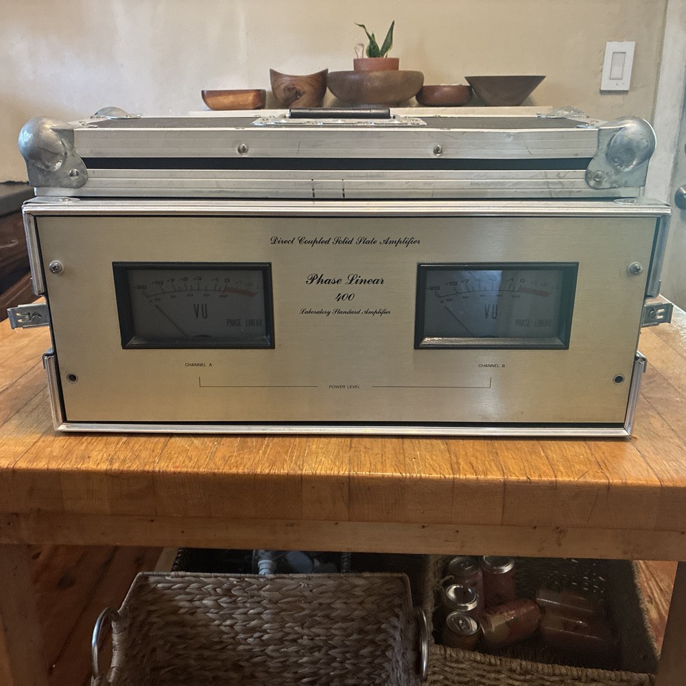 Vintage Phase Linear 400 Power Direct Coupled Solid State Amp Powers On AS-IS