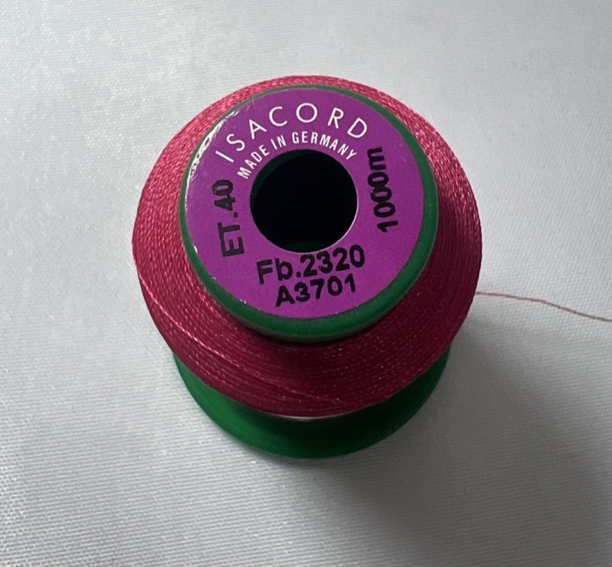 Isacord Embroidery Thread - Raspberry 2320 - 1000m 40 wt