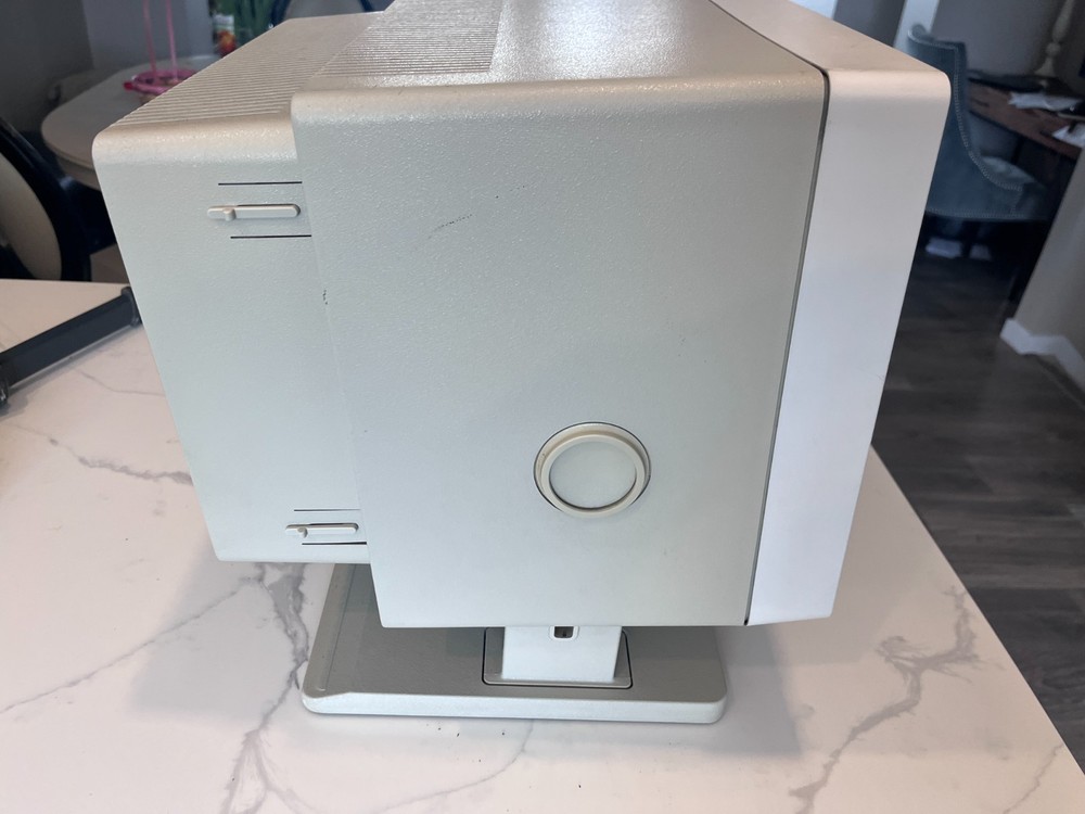 Vintage IBM 3180 Terminal – Powers On - Display Issues