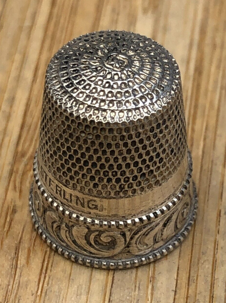 Vintage Sterling Silver Thimble, size 9,  Larkin