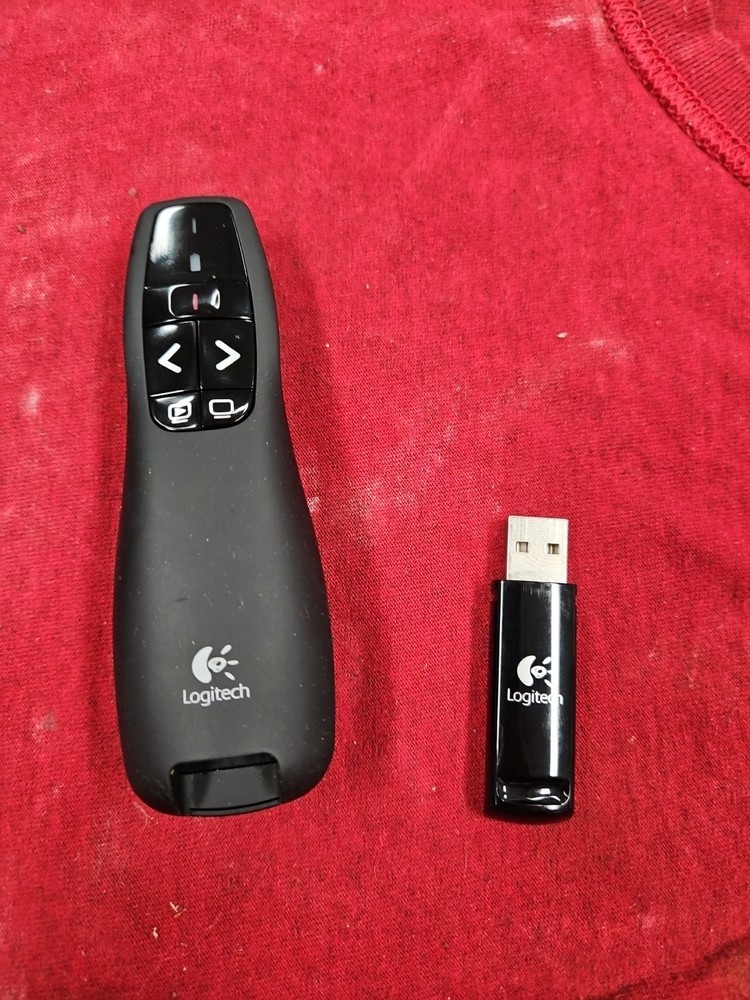 Logitech R400 Wireless Presentation Pen Red Laser Pointer USB Receiver Case
