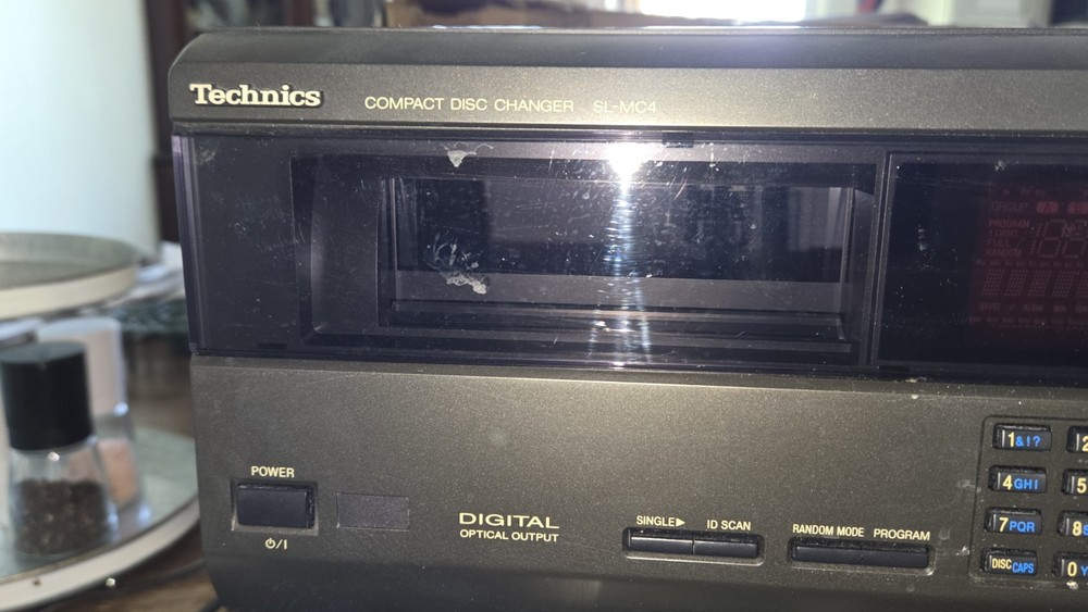 Technics Vintage SL-MC4 60 Disc CD Player Tested Working