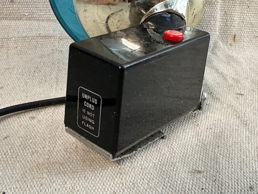 Polaroid Land Camera Automatic 210 W/ Model 268 Flash, UNTESTED - Sold As Is