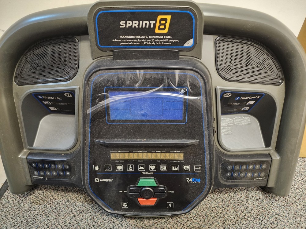 Horizon 7.4 AT Treadmill Console