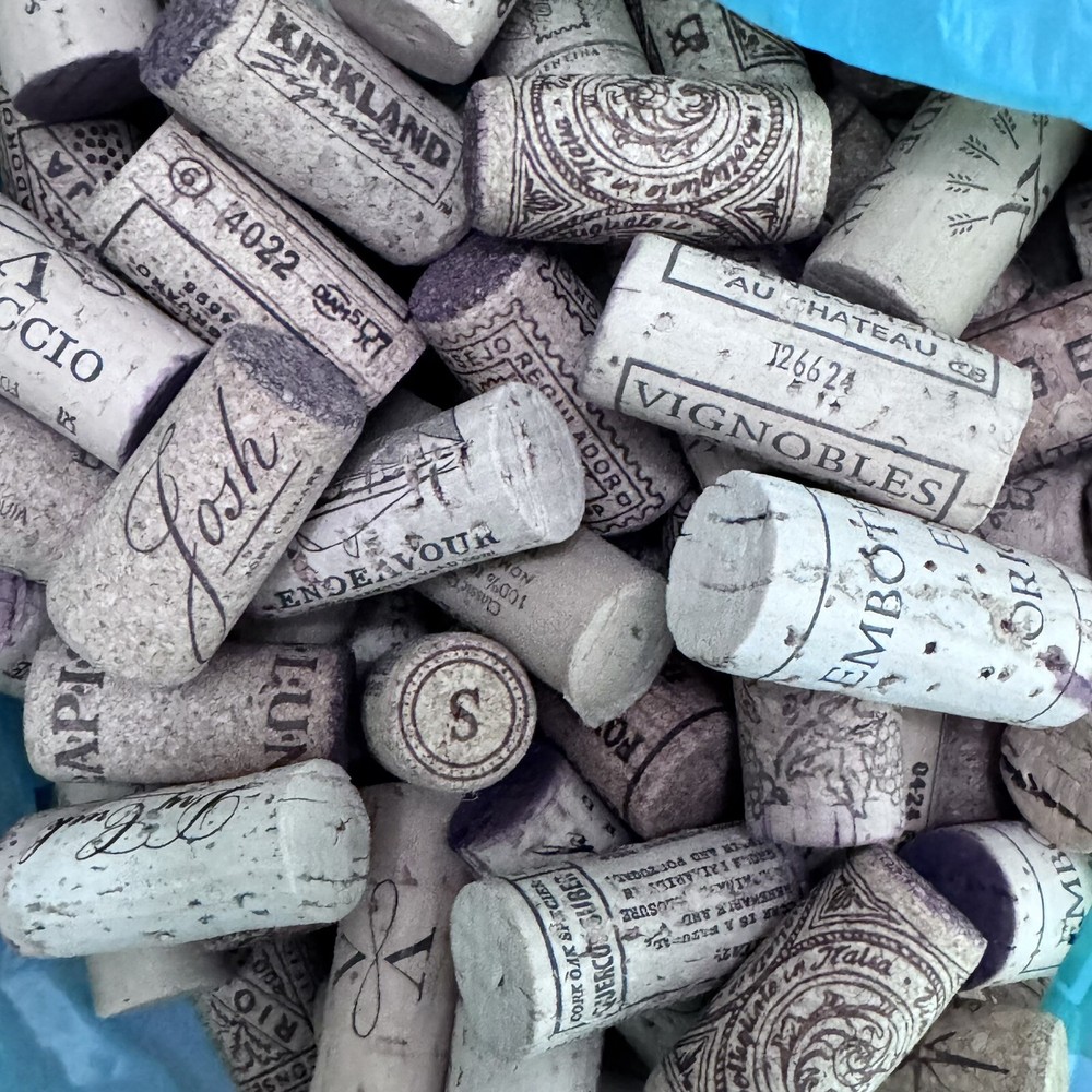 100 Used Wine Corks– Assorted Brands for Crafting & Home Decor