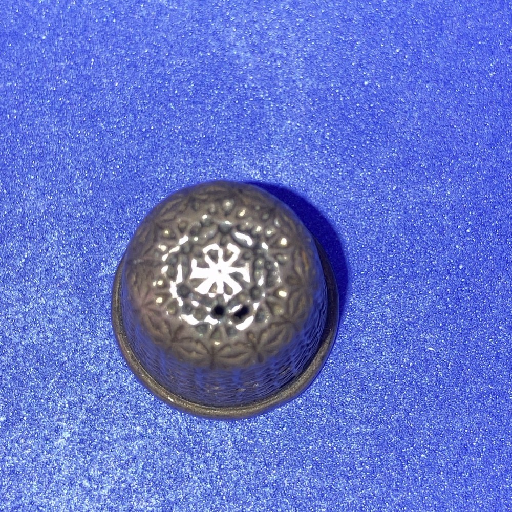 Hallmarked Silver Thimble by Saunders & Shepherd ? CS & FS, Sz 6 (3258)
