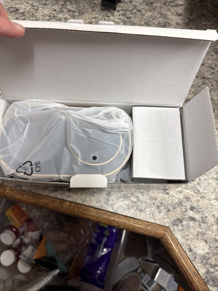 Rechargeable Wall Mount Soap Dispenser with Sensor Technology