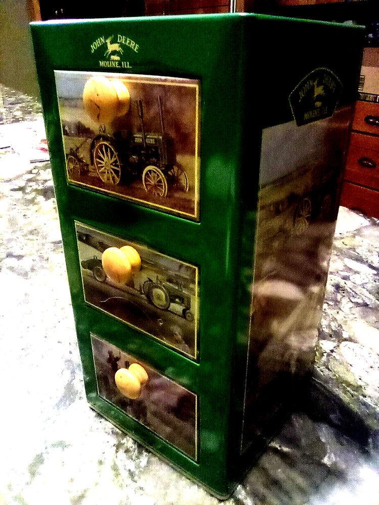 NEW John Deere Tin Box w/ Drawers