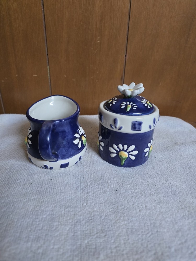 Oneida Spring Daisy Cream And Sugar Set