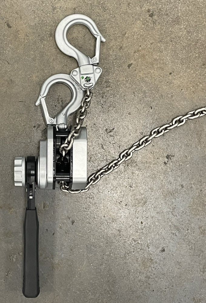 Harrington LX005-10 Mini puller 1/2 Ton Capacity 15ft Lift Hook Mount