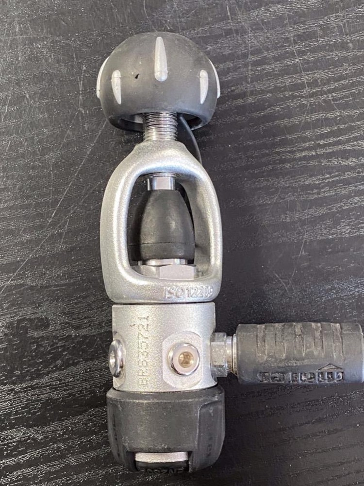 MARES ROVER R2S REGULATOR YOKE-PREOWNED.