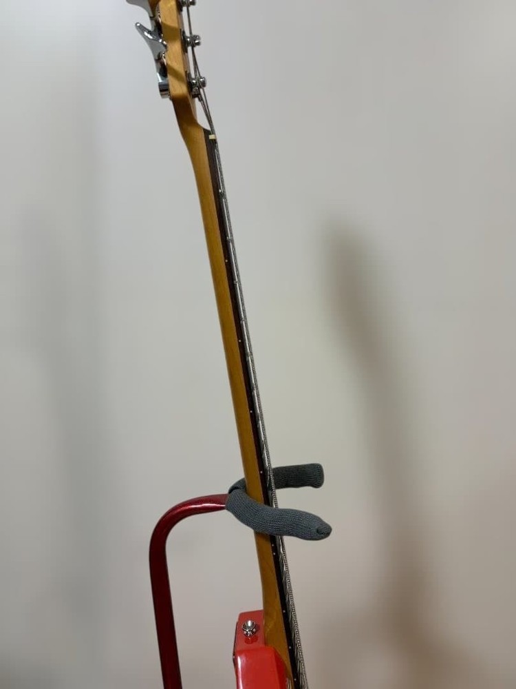 VOX Apache-2 Electric Bass Red-White Rhythm Function Safe Packing!