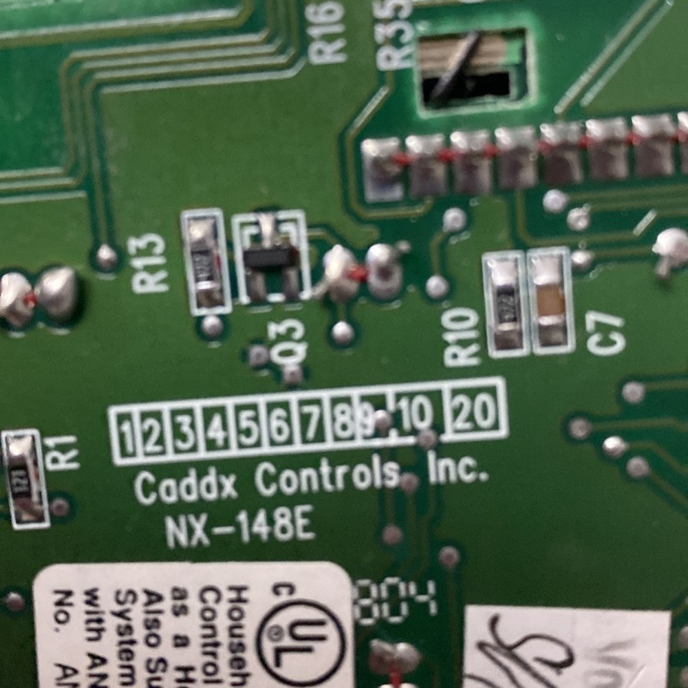 GE Interlogix NX-148E LCD Keyboard ( Missing Screw )
