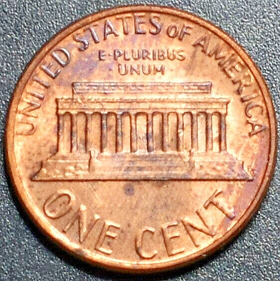 1979 PENNY LUMP UNDER STEPS     219