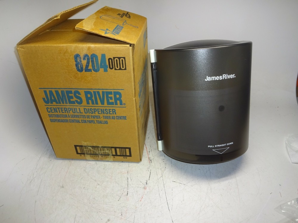 James River 8204000 Centerpull Dispenser