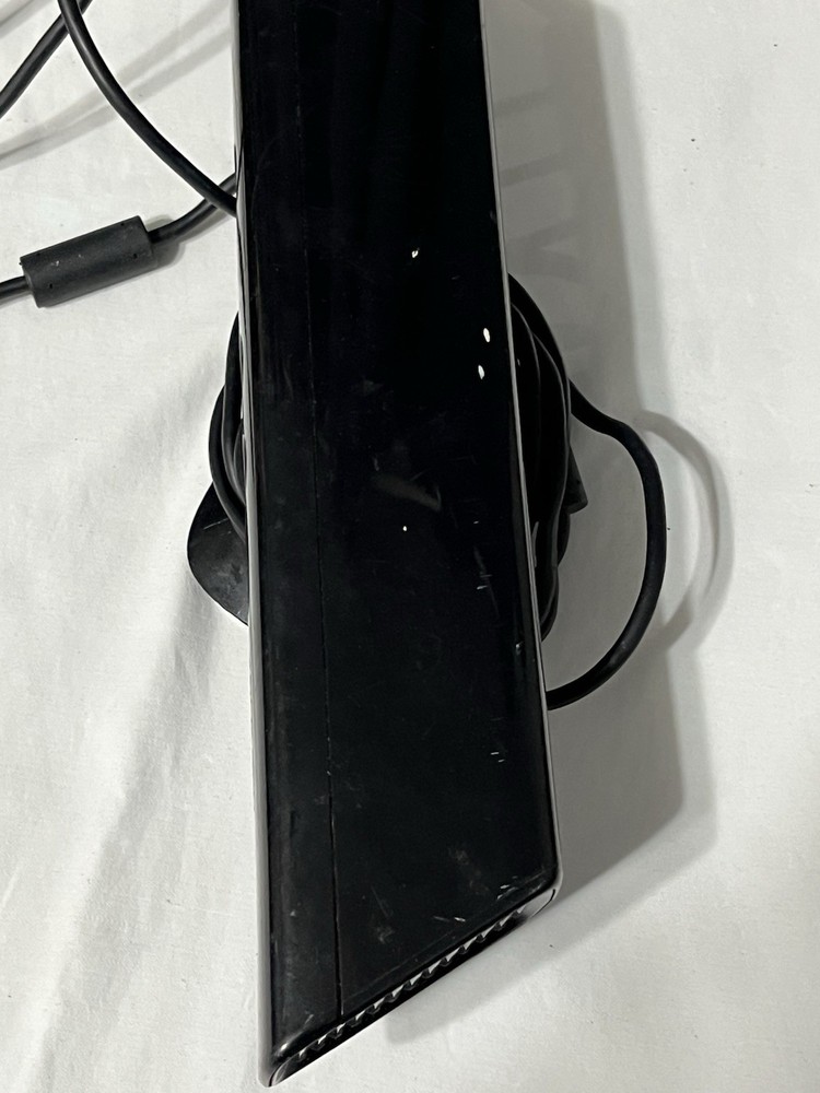 Xbox 360 Kinect Motion Sensor Camera 1414 + Kinectimals Game Bundle - Black OEM