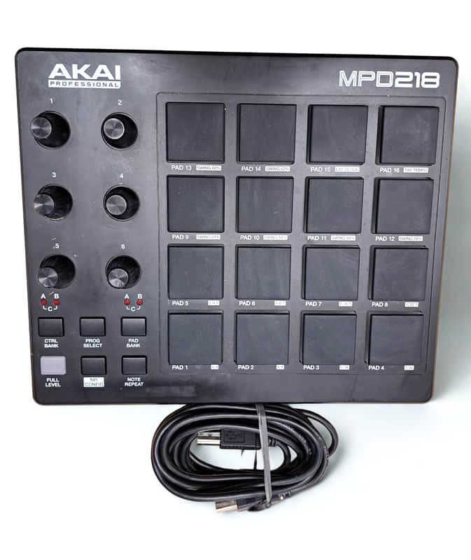 AKAI Professional MPD218 USB MIDI Controller