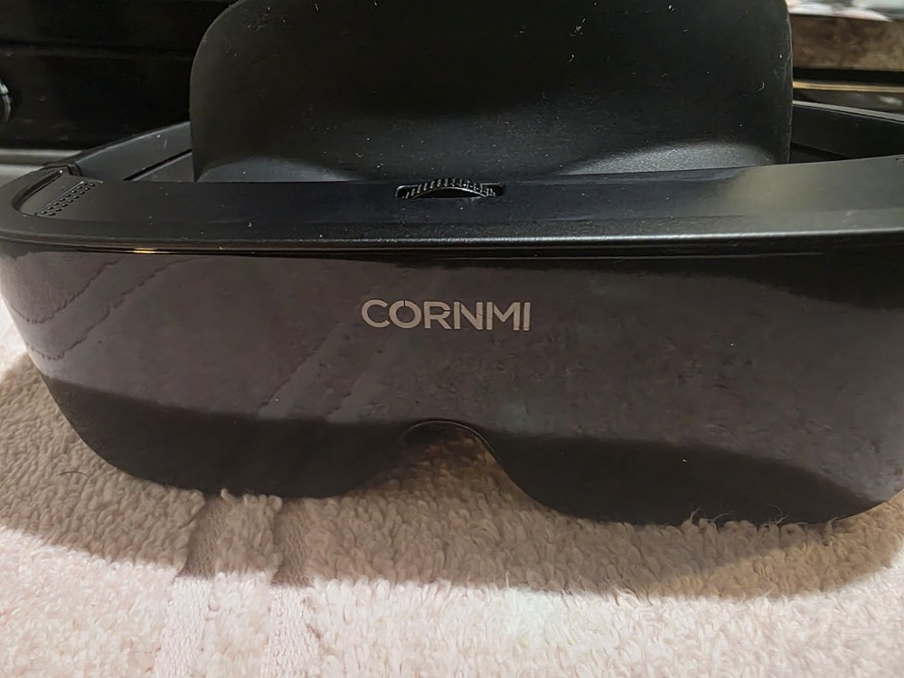 CORNMI Smartphone VR Headset Black with Carrying Case Plastic