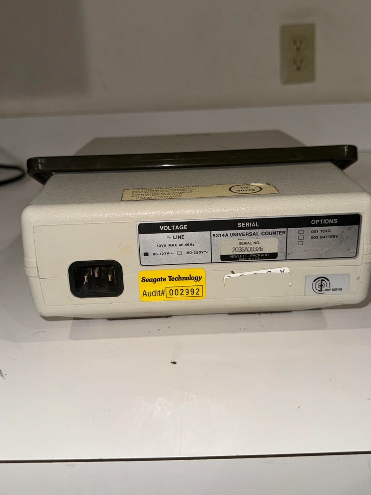 HP 5314 A universal counter