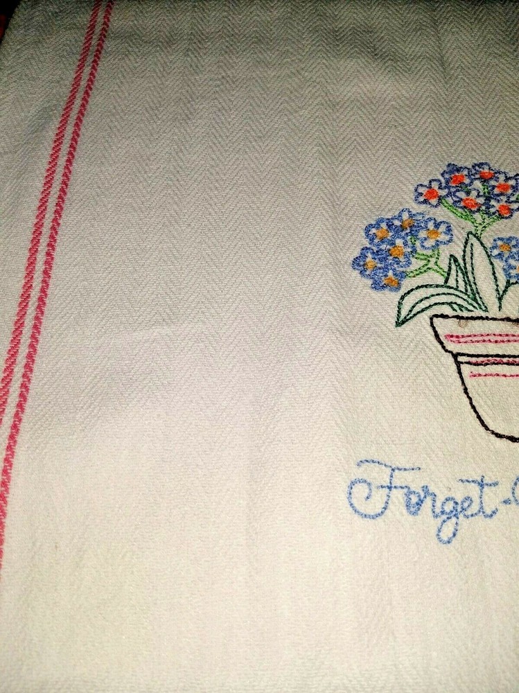 CUSTOM EMBROIDERED KITCHEN TOWELS - FORGET-ME-NOTS