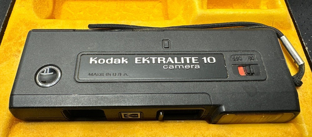 1978 Kodak Ektralite 10 camera, with Original Box Clean Untested