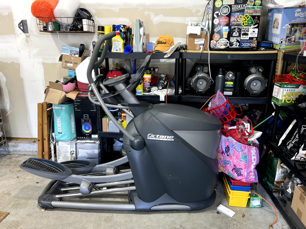 Octane Q47ce elliptical exercise machine Professional