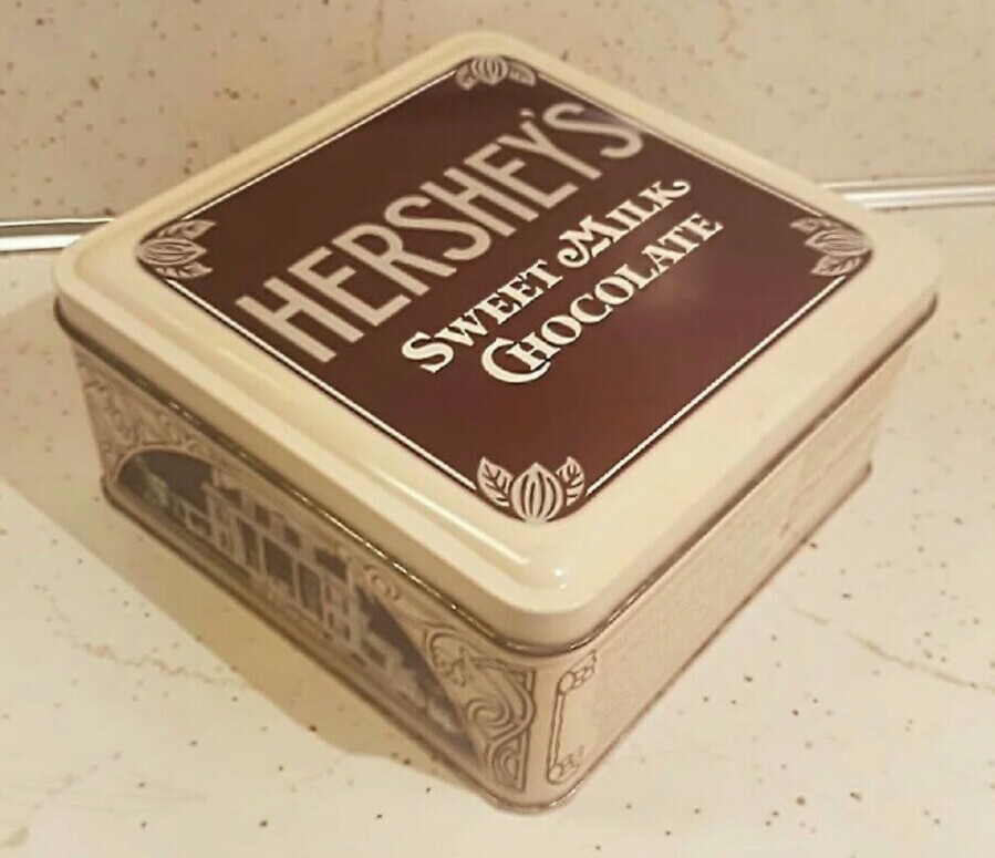 1990 Vintage Hershey's Chocolate Tin 1912 Edition (empty)