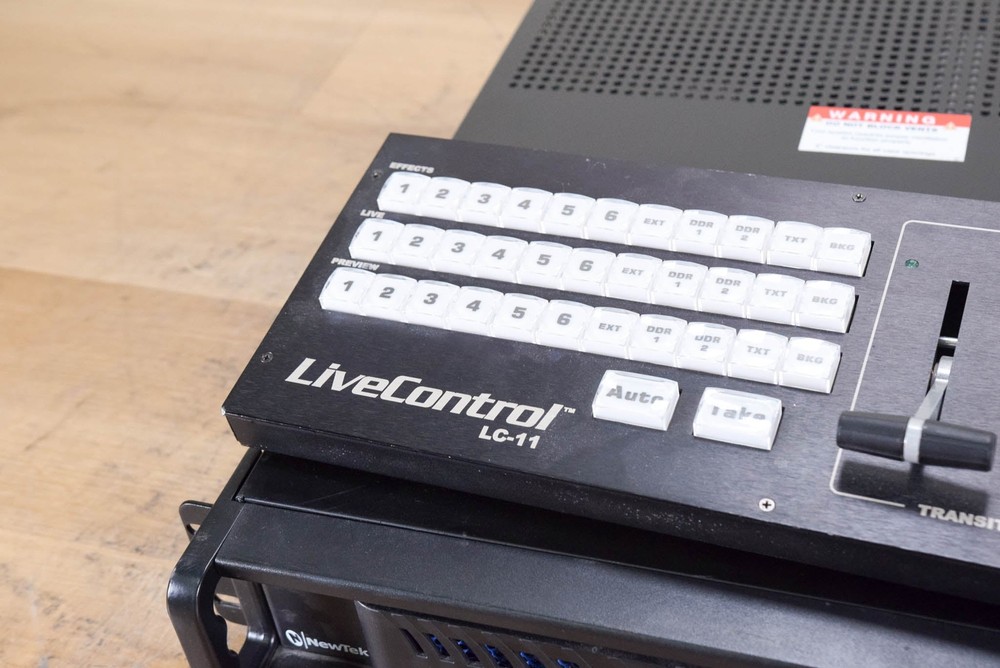 NewTek TriCaster TCXD455 Video Switcher w/ TCXD455 CS CG00S5Z