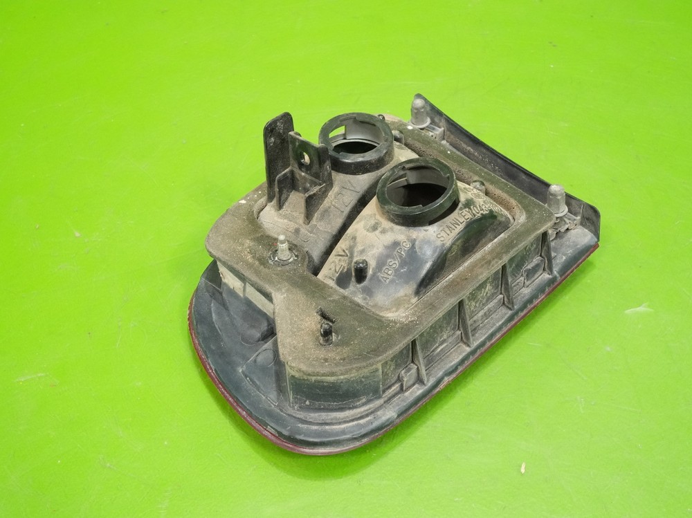 92-95 Civic hatch OEM driver left rear back inner inside tailight lamp