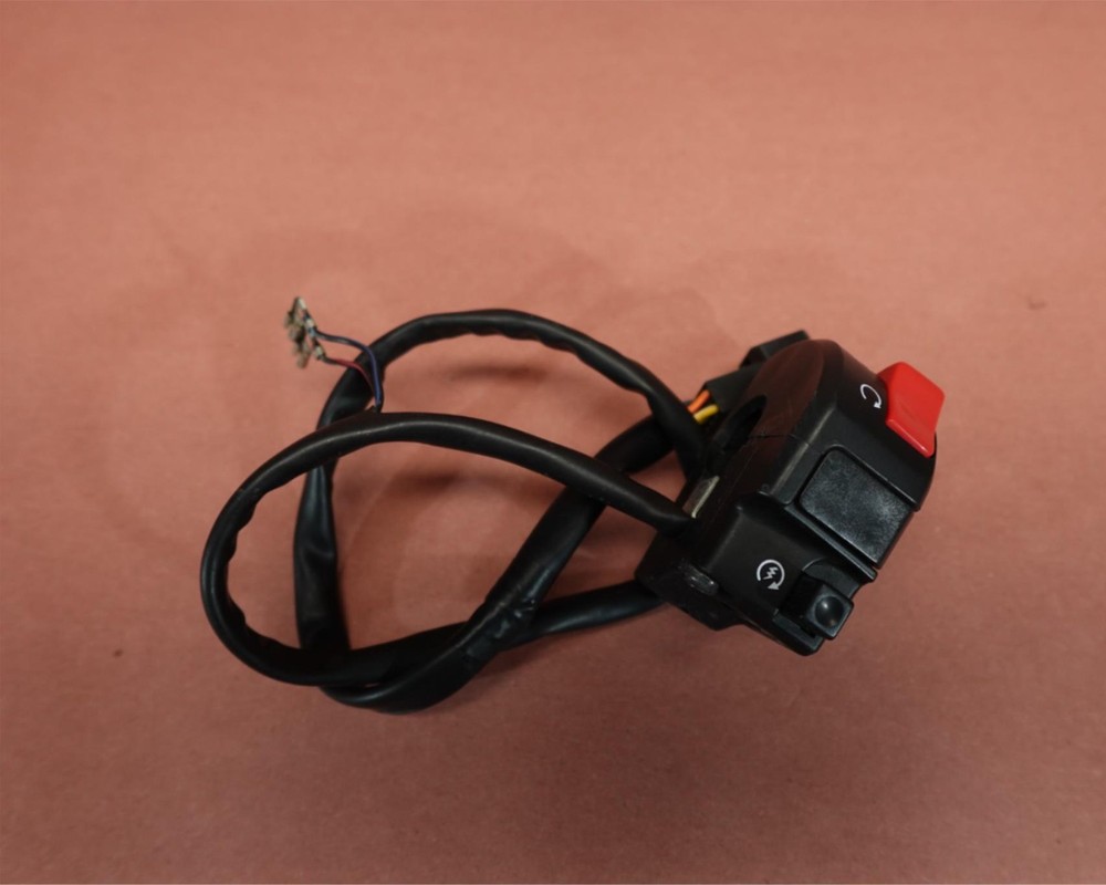 2012 02-12 Suzuki VSTROM DL1000 Right Handlebar Start Stop Kill Switch