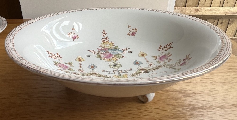 Antique Crown Devon Fieldings salad Water Drainer, Perth Pattern, Base Damage