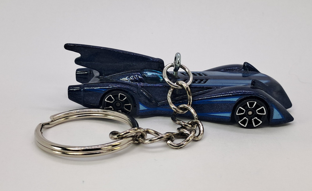BATMAN BATMOBILE ~~ KEY CHAIN KEYCHAIN